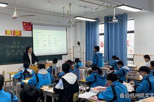 记者：36岁比达尔将回归母队科洛科洛，双方签约2年